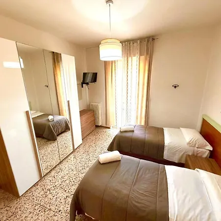 Hotel San Donnino-3